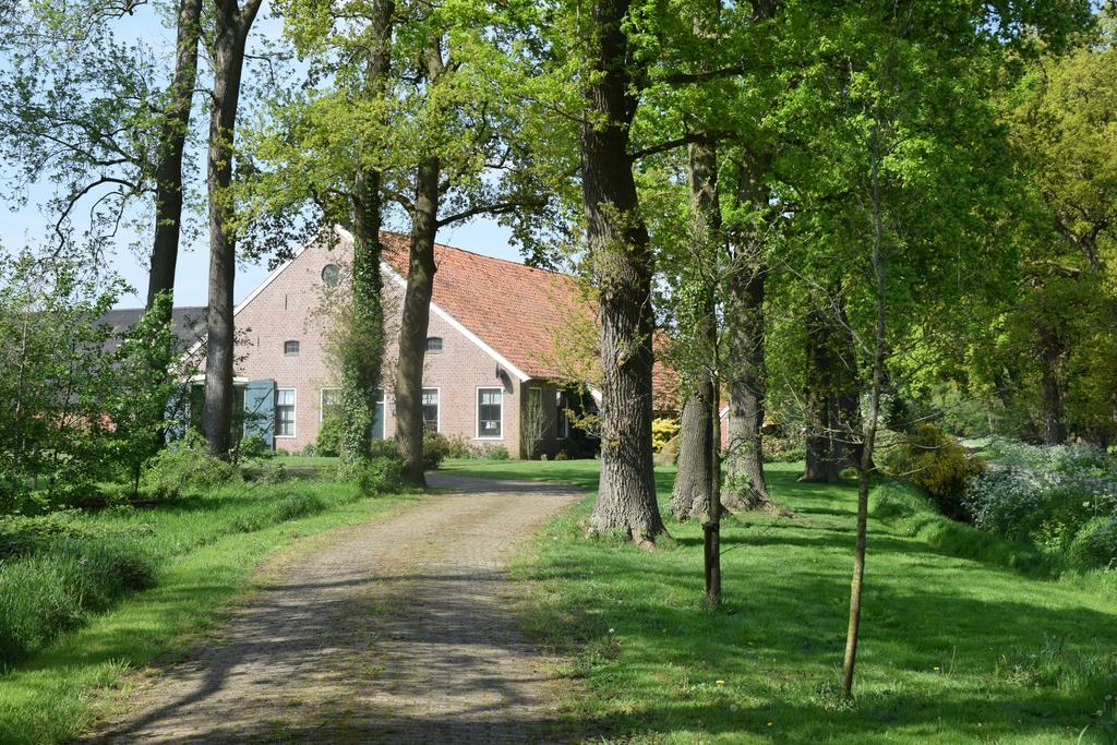 De Hiddinghhoeve Onstwedde Buitenkant foto