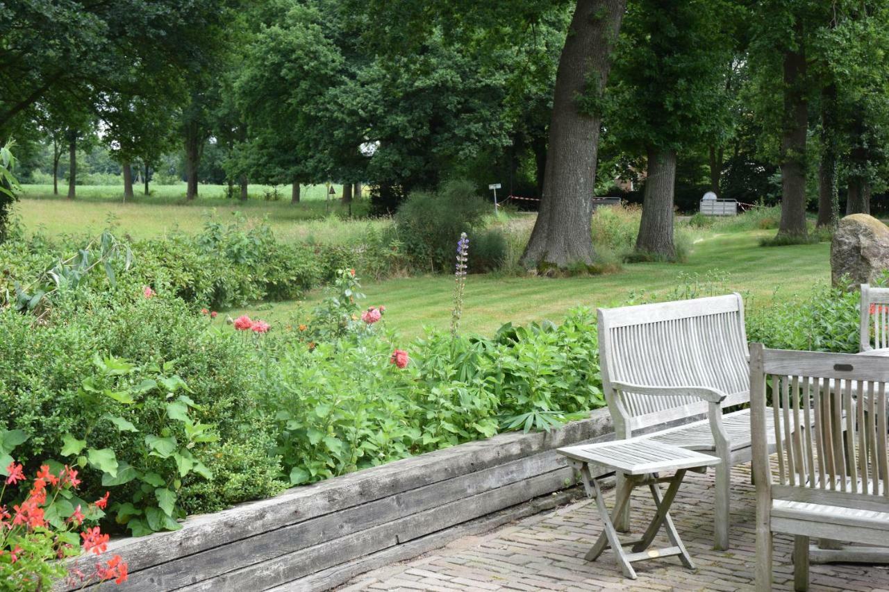 De Hiddinghhoeve Onstwedde Buitenkant foto